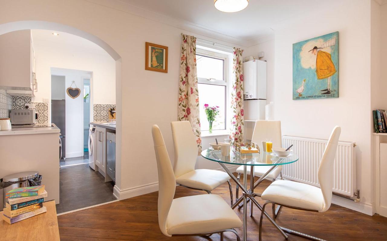 Bright 3 Bedroom Townhouse Near City Centre นอร์ริช ภายนอก รูปภาพ